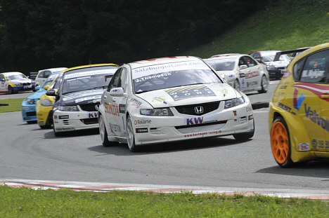 James Thompson og Hartmann Honda Racing skal forsvare titlen.
